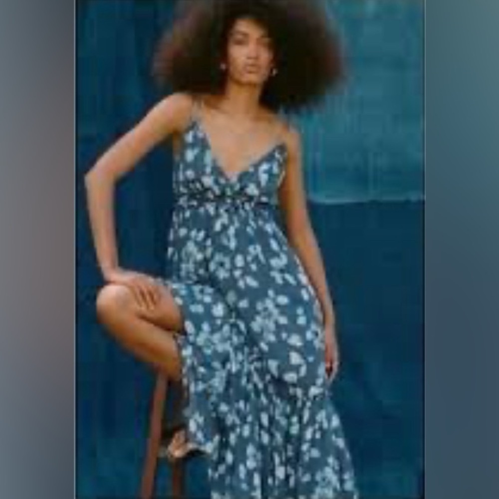 ABERCROMBIE & FITCH Sz S Spaghetti Straps Ruffles Tiered Floral  Maxi Dress